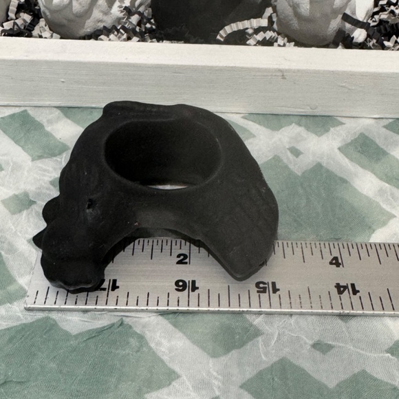 Handmade Refurbished Rustic Farmhouse Caddy With Ceramic Chicken Napkin Holders - Picture 6 of 8